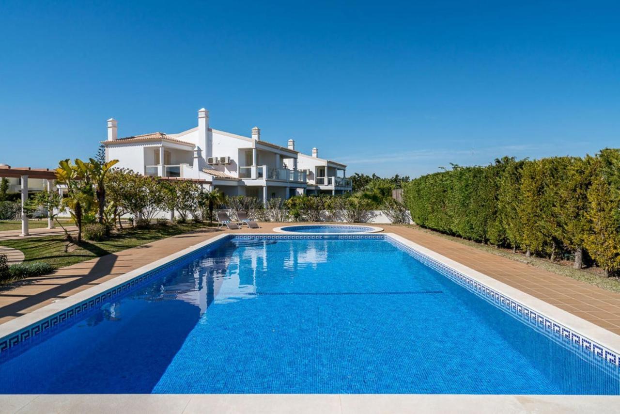 Casa de Férias Cantinho By Intiholidays