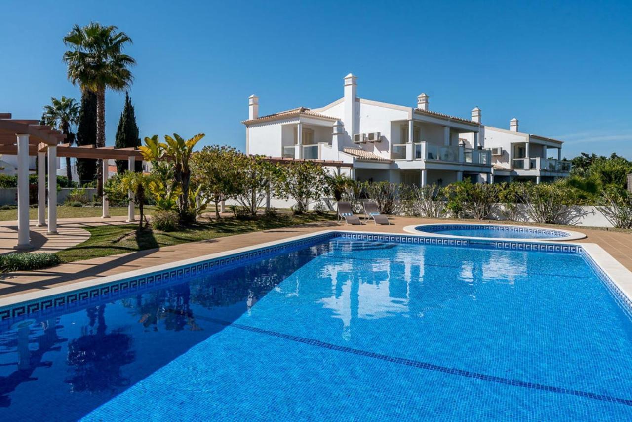 Casa de Férias Cantinho By Intiholidays *